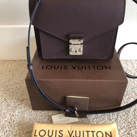LOUIS VUITTON HANDBAG - Picture 8 of 16